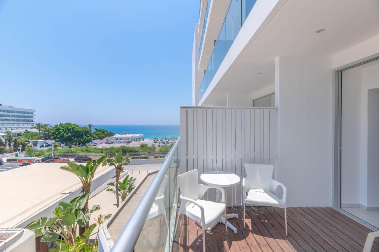 Napa Mermaid & Ξενοδοχείο 4*